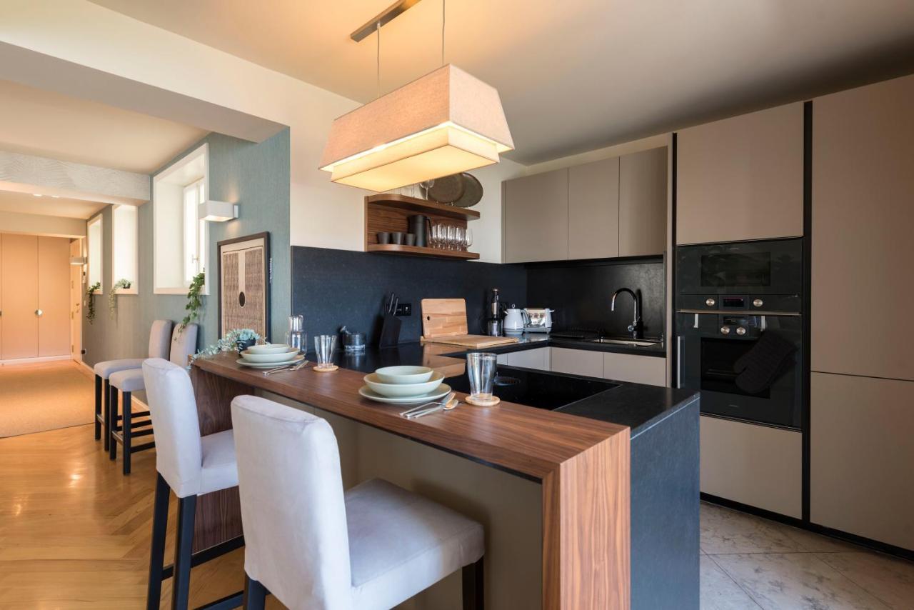 بورتو Emporium Deluxe 3Br Apartment W/ Private Parking By Lovelystay المظهر الخارجي الصورة